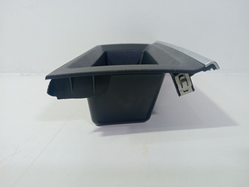 Recambio de porta objetos para bmw 2 active tourer (f45) 218 d referencia OEM IAM 2 Active Tourer (F45) 218 d 2013 - 2021 1995.0