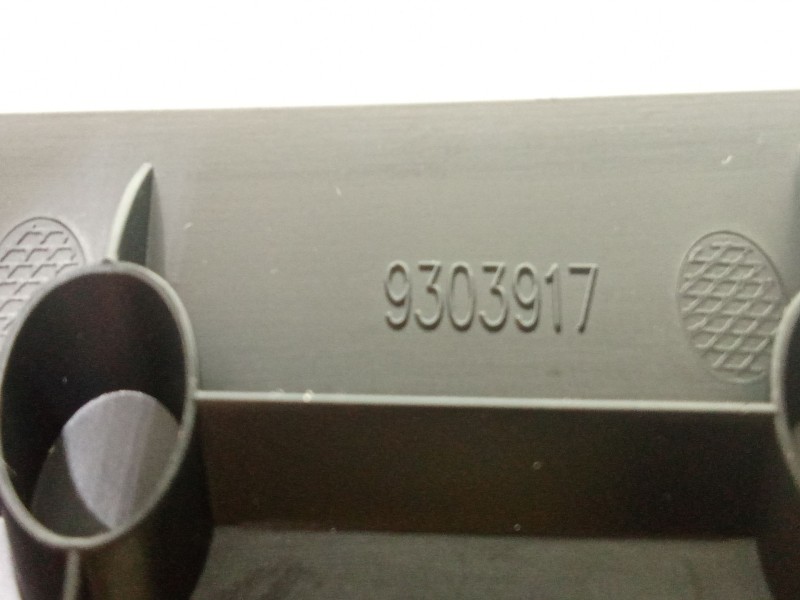 Recambio de moldura para bmw 2 active tourer (f45) 218 d referencia OEM IAM 9303917  