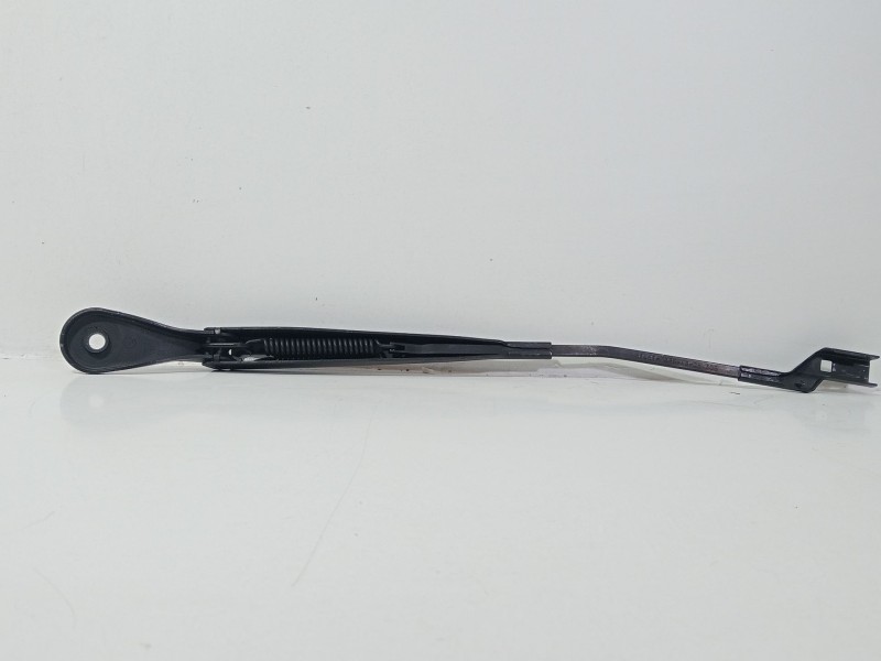 Recambio de brazo limpia delantero izquierdo para bmw 2 active tourer (f45) 218 d referencia OEM IAM 733596308  