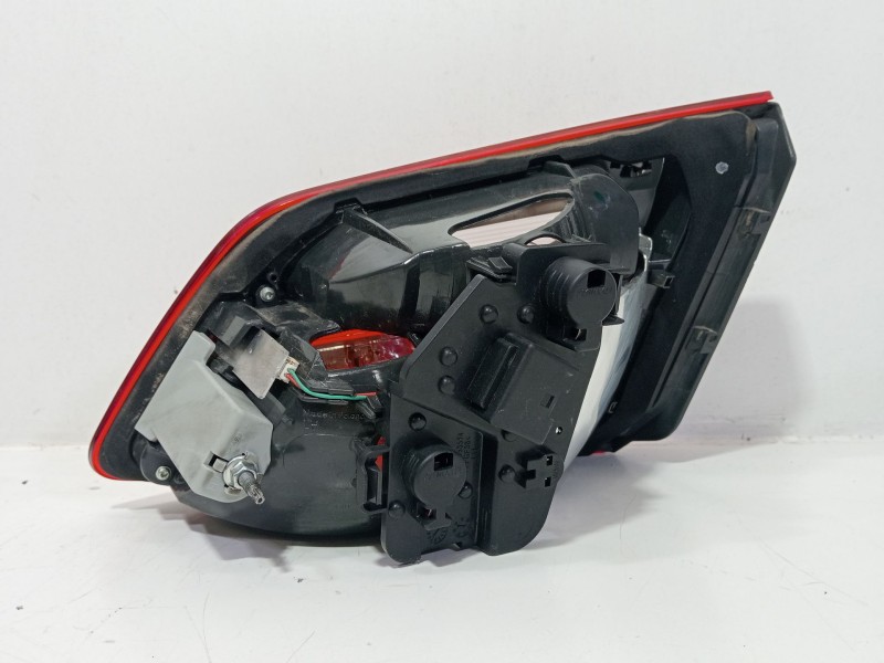 Recambio de piloto trasero izquierdo interior para bmw 2 active tourer (f45) 218 d referencia OEM IAM 731104110  