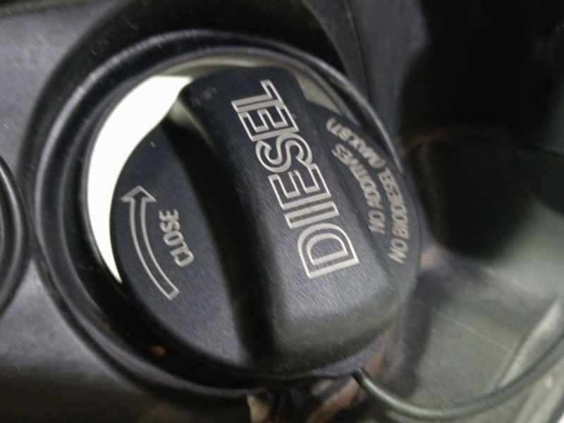 Recambio de tapa exterior combustible para bmw 2 active tourer (f45) 218 d referencia OEM IAM 7302255  