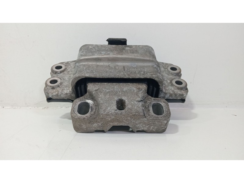 Recambio de soporte cambio para audi a3 sportback (8va) ambiente referencia OEM IAM 1K0199555  
