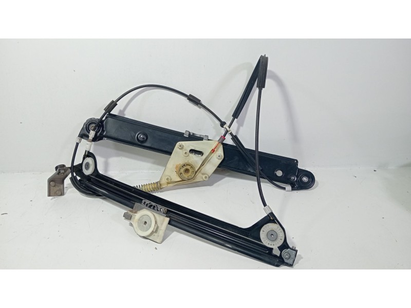 Recambio de elevalunas delantero izquierdo para bmw serie 1 cabrio (e88) 120i referencia OEM IAM SERIE 1 CABRIO (E88) 120i 2007 