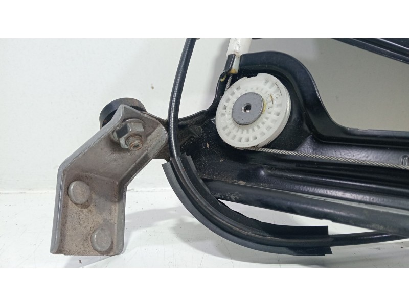 Recambio de elevalunas delantero izquierdo para bmw serie 1 cabrio (e88) 120i referencia OEM IAM SERIE 1 CABRIO (E88) 120i 2007 