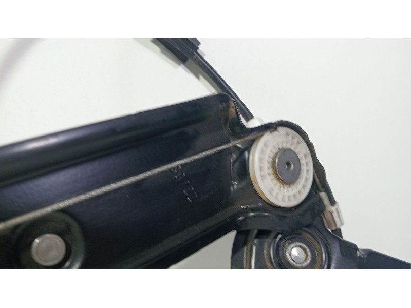 Recambio de elevalunas delantero izquierdo para bmw serie 1 cabrio (e88) 120i referencia OEM IAM SERIE 1 CABRIO (E88) 120i 2007 