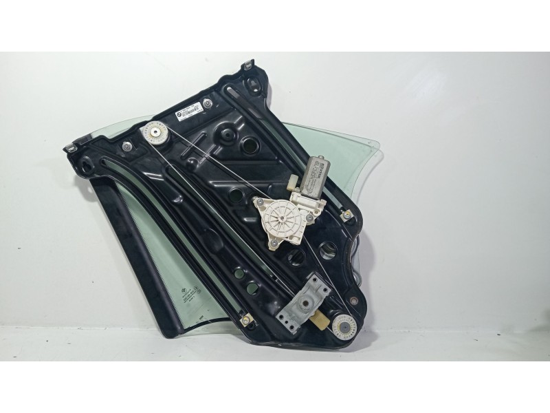 Recambio de elevalunas trasero derecho para bmw serie 1 cabrio (e88) 120i referencia OEM IAM 716559404  