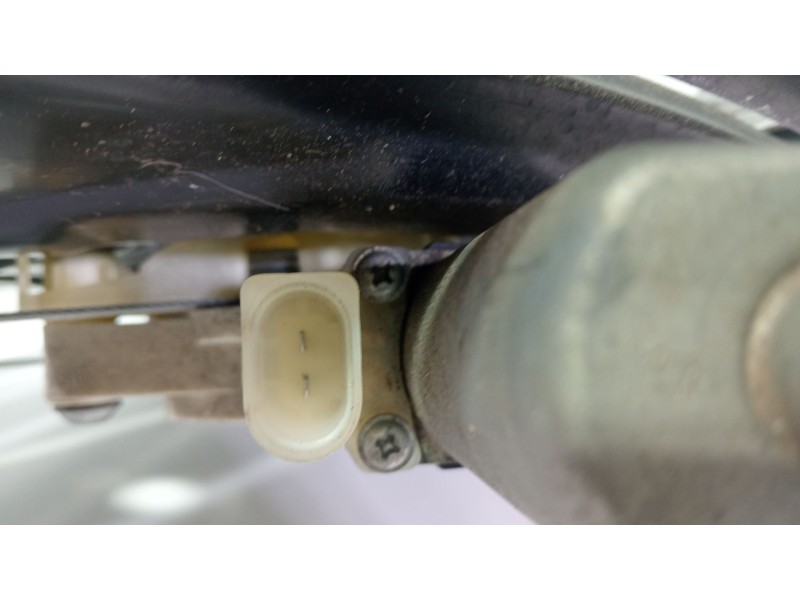 Recambio de elevalunas trasero derecho para bmw serie 1 cabrio (e88) 120i referencia OEM IAM 716559404  