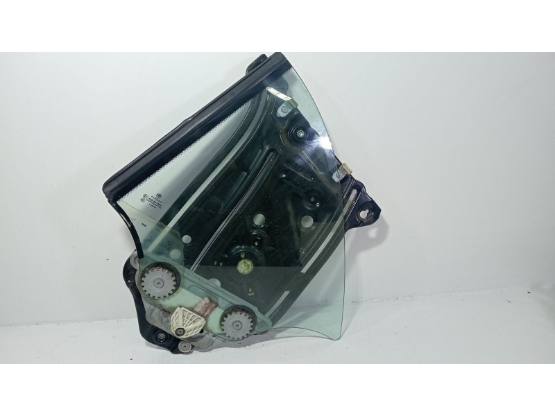 Recambio de elevalunas trasero izquierdo para bmw serie 1 cabrio (e88) 120i referencia OEM IAM 716559304  