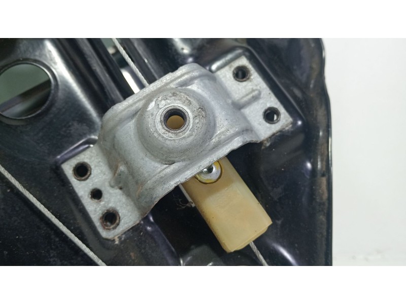 Recambio de elevalunas trasero izquierdo para bmw serie 1 cabrio (e88) 120i referencia OEM IAM 716559304  