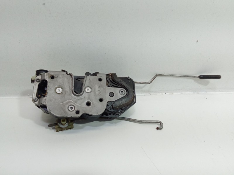 Recambio de cerradura puerta trasera derecha para opel astra h (a04) 1.7 cdti (l48) referencia OEM IAM 3023880RH2  