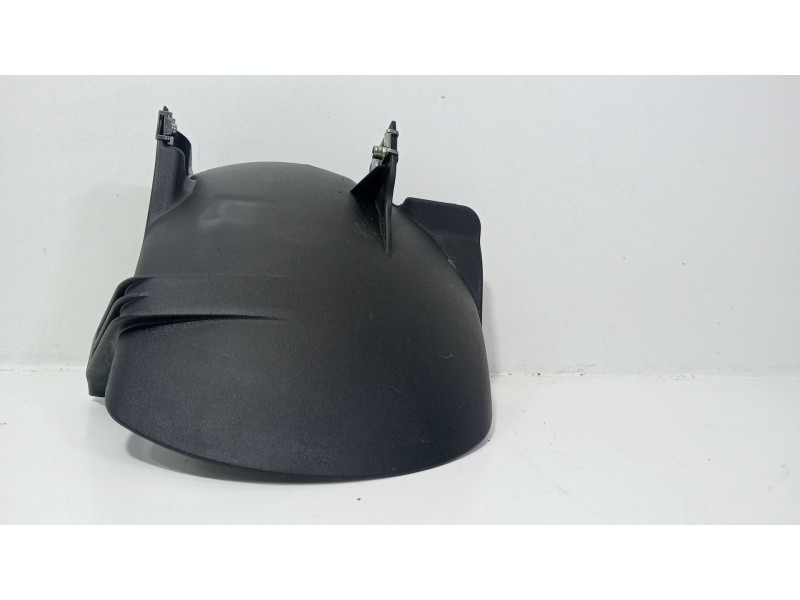 Recambio de guardabarros trasero para piaggio x7 x7 125 (m62) referencia OEM IAM X7 X7 125 (M62) 2008 - 2012 124.0  