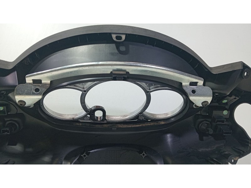 Recambio de guarnecido cuadro instrumentos para piaggio x7 x7 125 (m62) referencia OEM IAM 656562  