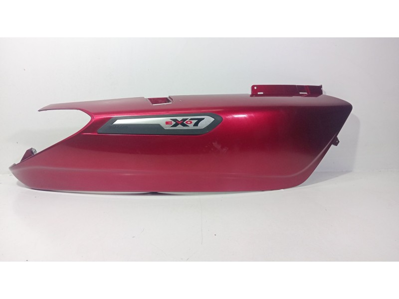 Recambio de moldura para piaggio x7 x7 125 (m62) referencia OEM IAM 653816  