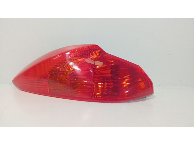 Recambio de piloto trasero izquierdo para piaggio x7 x7 125 (m62) referencia OEM IAM X7 X7 125 (M62) 2008 - 2012 124.0  