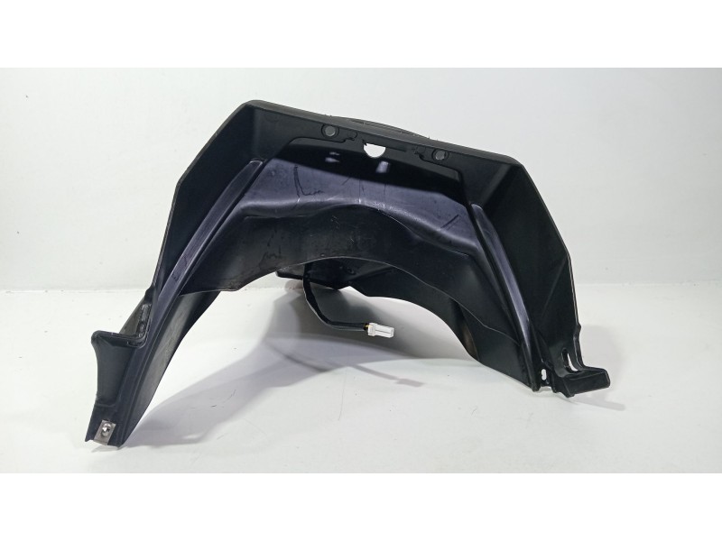 Recambio de portamatriculas para piaggio x7 x7 125 (m62) referencia OEM IAM 653825  