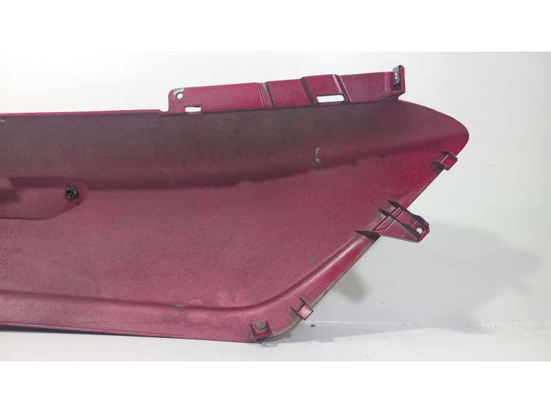 Recambio de moldura para piaggio x7 x7 125 (m62) referencia OEM IAM 653811  