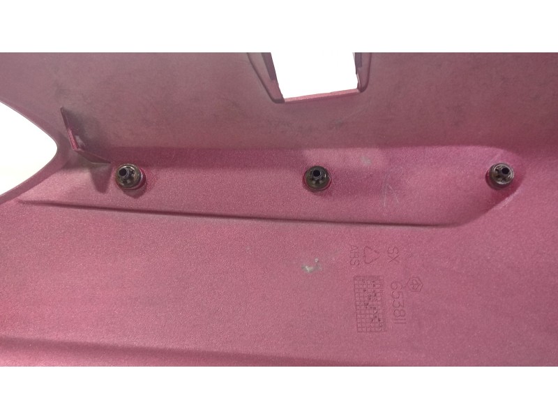 Recambio de moldura para piaggio x7 x7 125 (m62) referencia OEM IAM 653811  