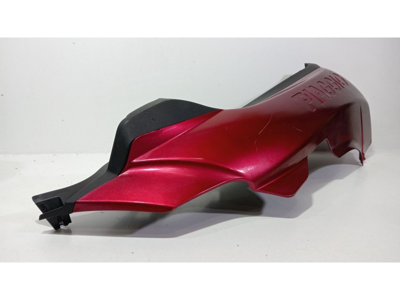 Recambio de moldura para piaggio x7 x7 125 (m62) referencia OEM IAM 653824  