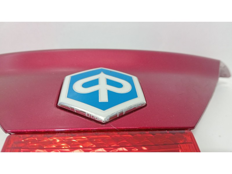 Recambio de moldura para piaggio x7 x7 125 (m62) referencia OEM IAM X7 X7 125 (M62) 2008 - 2012 124.0  