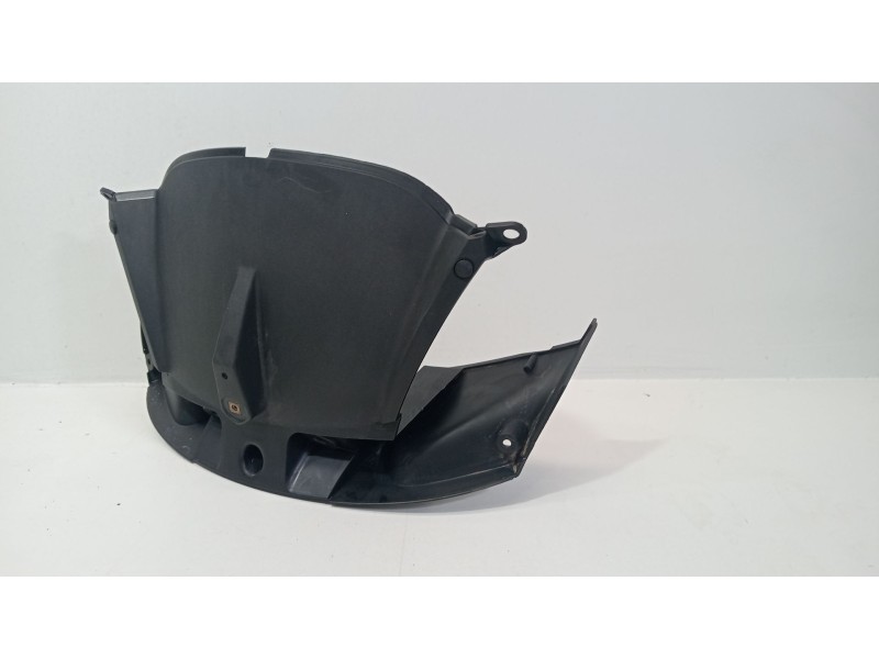 Recambio de moldura para piaggio x7 x7 125 (m62) referencia OEM IAM 654537  