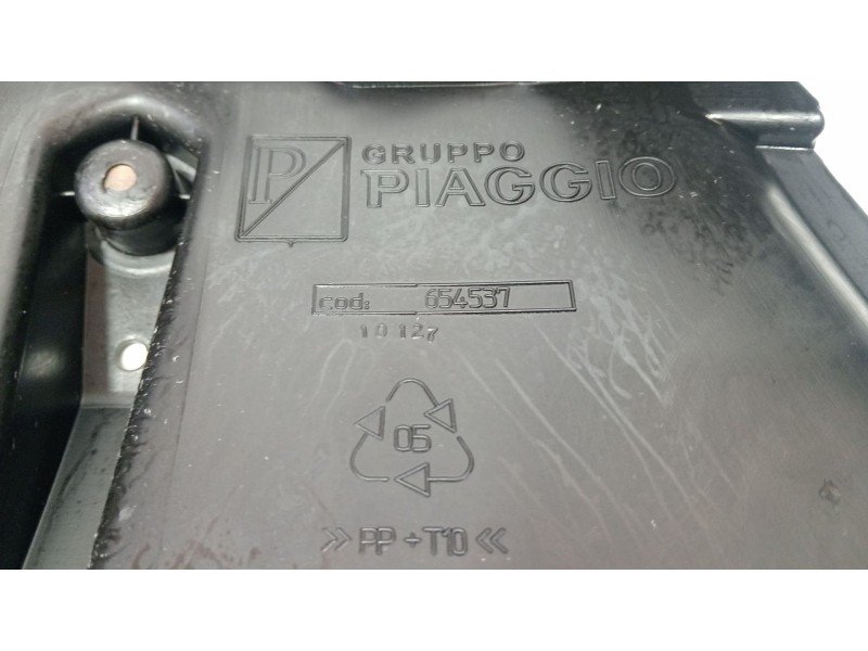 Recambio de moldura para piaggio x7 x7 125 (m62) referencia OEM IAM 654537  