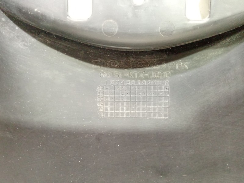Recambio de moldura para honda ps ps 125i (jf17) referencia OEM IAM 80151KTZD000  