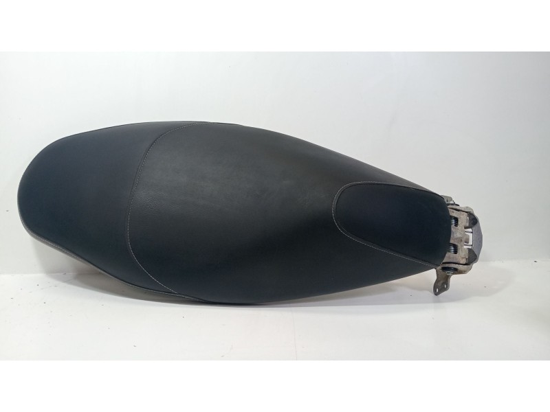Recambio de asiento delantero izquierdo para yamaha nmax nmax 125 (sec7, se97) referencia OEM IAM NMAX NMAX 125 (SEC7 SE97) 2015