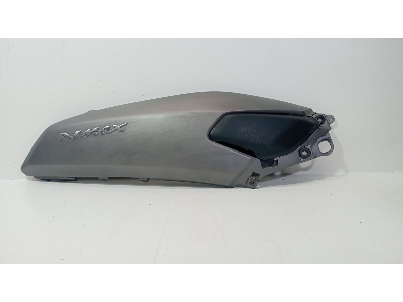 Recambio de moldura para yamaha nmax nmax 125 (sec7, se97) referencia OEM IAM 2DPF172100  