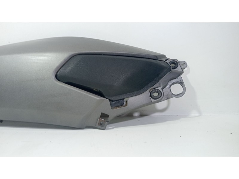 Recambio de moldura para yamaha nmax nmax 125 (sec7, se97) referencia OEM IAM 2DPF172100  