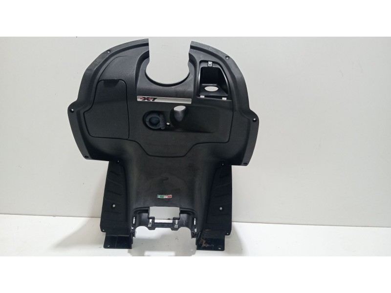 Recambio de moldura para yamaha nmax nmax 125 (sec7, se97) referencia OEM IAM 656134  