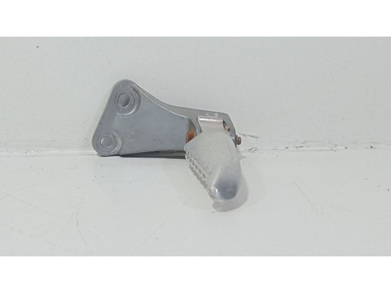 Recambio de estribo para yamaha nmax nmax 125 (sec7, se97) referencia OEM IAM   