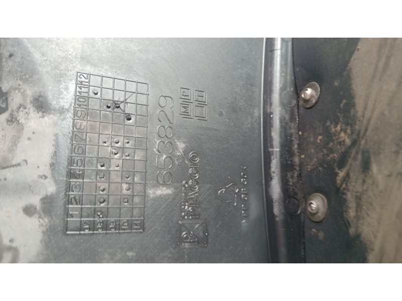 Recambio de moldura para piaggio x7 x7 125 (m62) referencia OEM IAM X7 X7 125 (M62) 2008 - 2012  