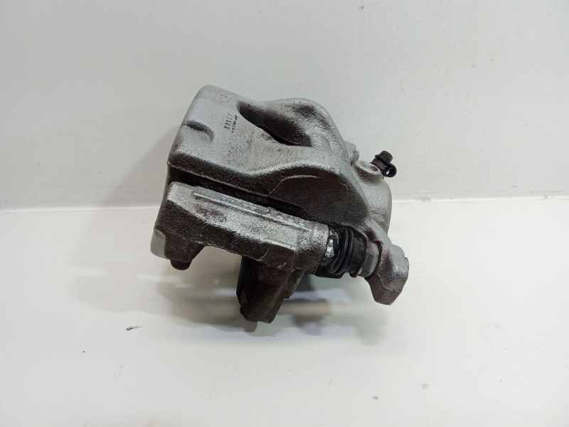 Recambio de pinza freno delantera derecha para bmw 2 active tourer (f45) 218 d referencia OEM IAM 48354  