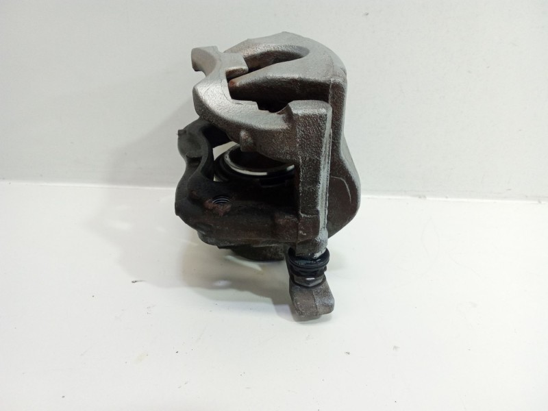 Recambio de pinza freno delantera derecha para bmw 2 active tourer (f45) 218 d referencia OEM IAM 48354  