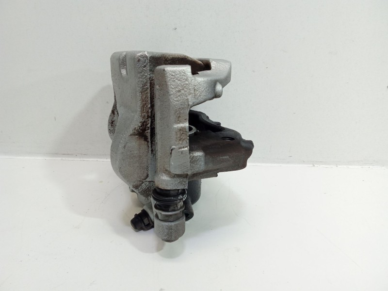 Recambio de pinza freno delantera derecha para bmw 2 active tourer (f45) 218 d referencia OEM IAM 48354  