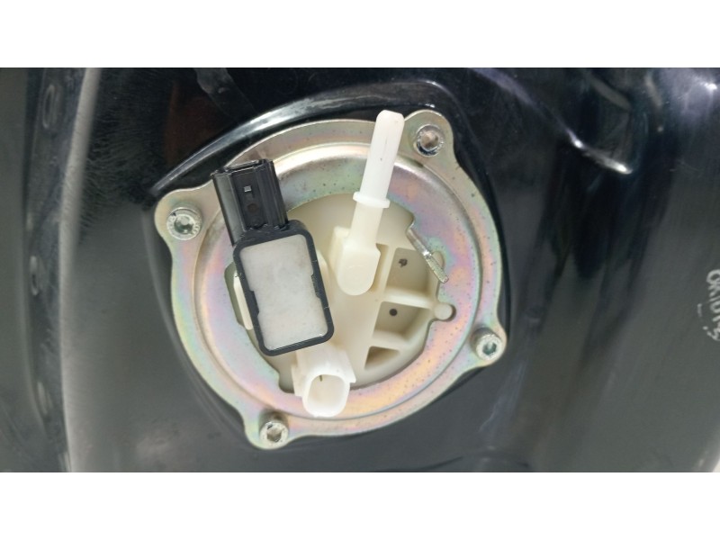Recambio de deposito combustible para yamaha nmax nmax 125 (sec7, se97) referencia OEM IAM X7 X7 125 (M62) 2008 - 2012  