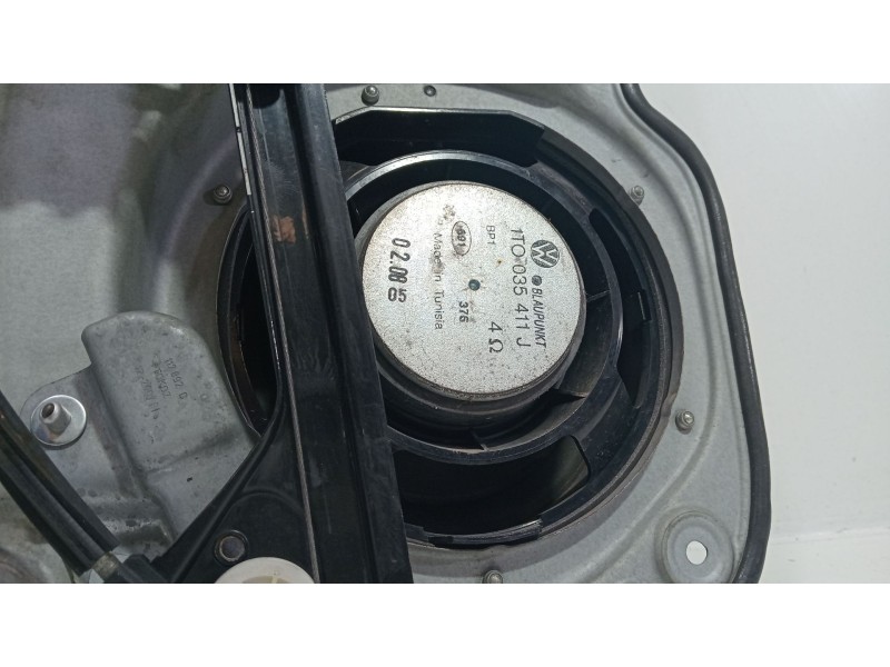 Recambio de elevalunas delantero derecho para volkswagen caddy ka/kb (2k) ecofuel kombi referencia OEM IAM 1T0837756  