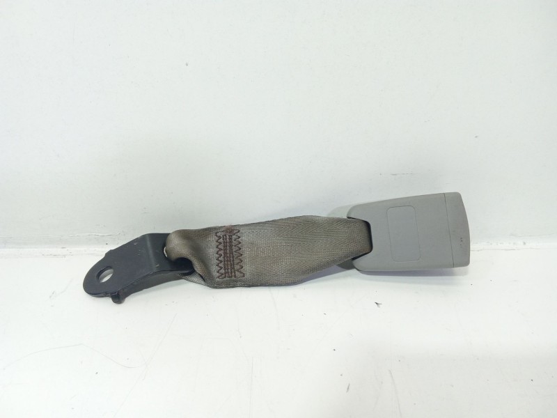 Recambio de anclaje cinturon central para kia sorento 2.5 crdi active referencia OEM IAM SORENTO 2.5 CRDi Active 2002 - 2010 250