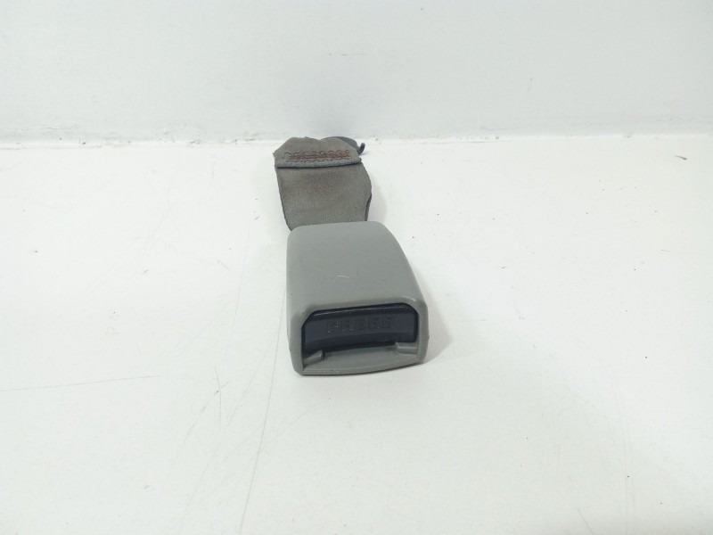 Recambio de anclaje cinturon central para kia sorento 2.5 crdi active referencia OEM IAM SORENTO 2.5 CRDi Active 2002 - 2010 250