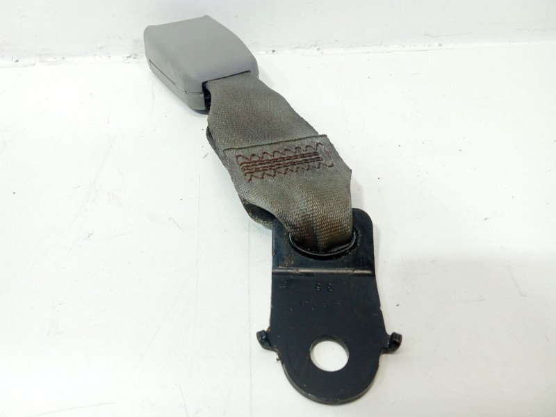 Recambio de anclaje cinturon central para kia sorento 2.5 crdi active referencia OEM IAM SORENTO 2.5 CRDi Active 2002 - 2010 250