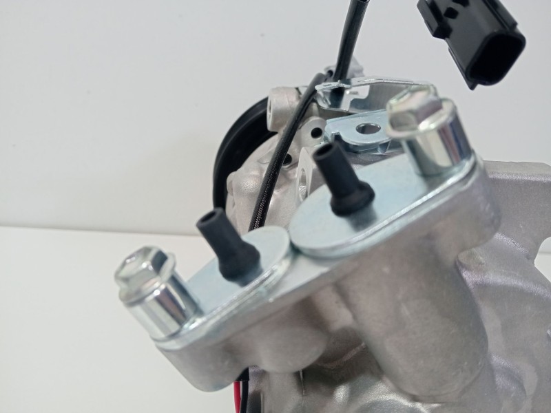 Recambio de compresor aire acondicionado para renault megane cc (ez0/1_) 1.5 dci (ez09, ez1g, ez0d, ez14) referencia OEM IAM 926