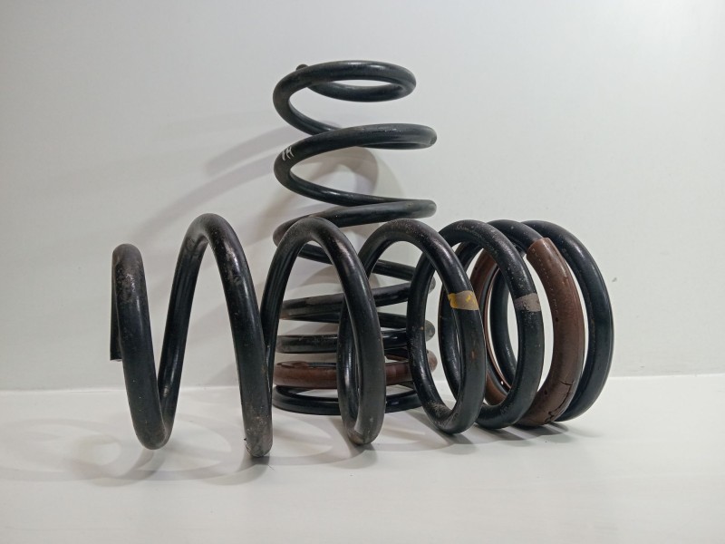 Recambio de muelle amortiguacion para hyundai h 1 starex h 1 starex td referencia OEM IAM HYUNDAI H 1 STAREX ´2001  