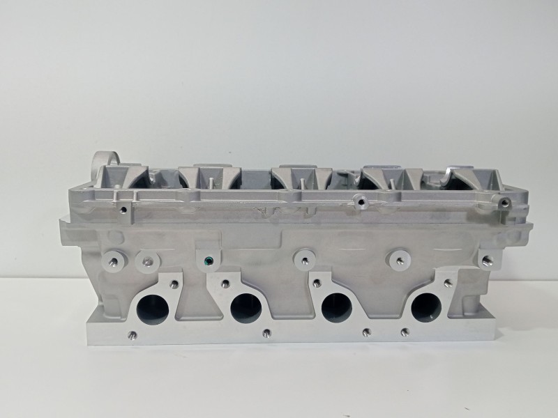 Recambio de culata para volkswagen touran (1t1) 2.0 tdi referencia OEM IAM 03G103351E  