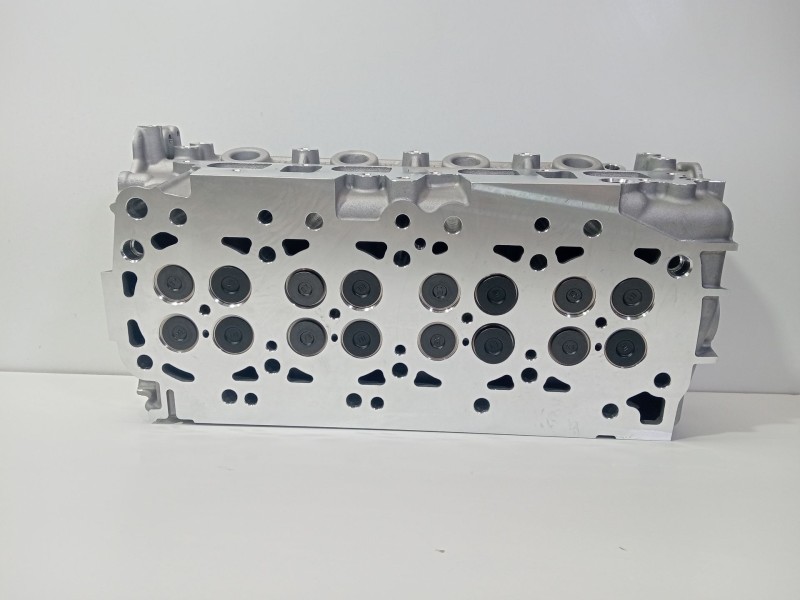 Recambio de culata para nissan navara np300 (d40) 2.5 dci 4wd referencia OEM IAM 11039EB30A  