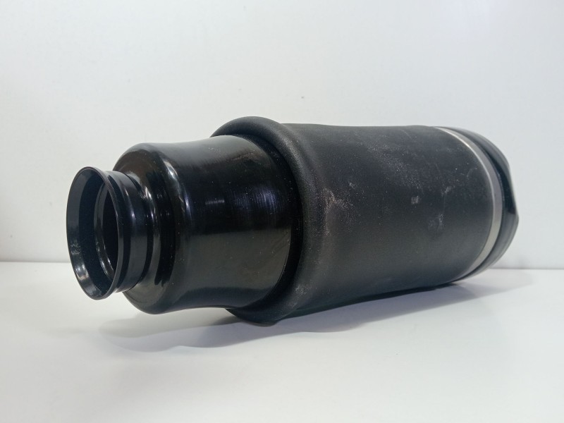 Recambio de amortiguador trasero para mercedes-benz clase m (w164) ml 350 cdi 4-matic (164.125, 164.124) referencia OEM IAM A164 Recambio de amortiguador trasero para mercedes-benz clase m (w164) ml 350 cdi 4-matic (164.125, 164.124) referencia OEM IAM A164