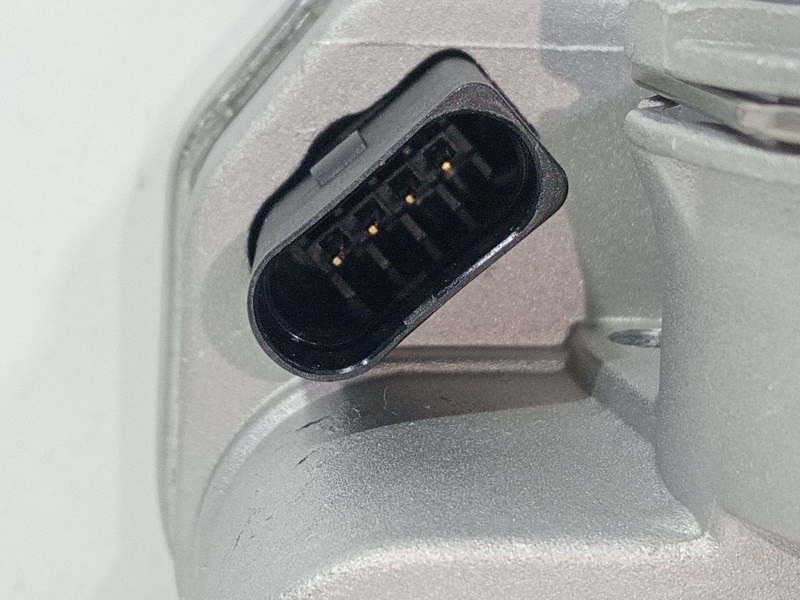 Recambio de caja mariposa para audi a3 (8p) 2.0 16v tdi referencia OEM IAM 038128063M  