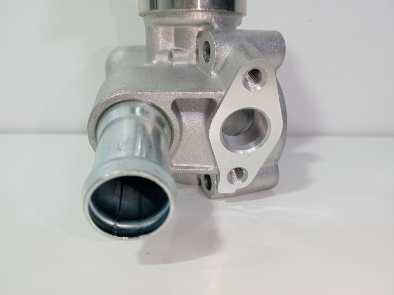 Recambio de valvula egr para opel corsa d 1.4 16v referencia OEM IAM 72287500  