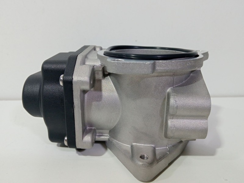 Recambio de valvula egr para audi a5 coupe (8t) 2.0 tdi referencia OEM IAM 03L131501G  