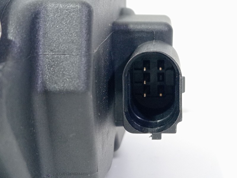 Recambio de valvula egr para audi a5 coupe (8t) 2.0 tdi referencia OEM IAM 03L131501G  