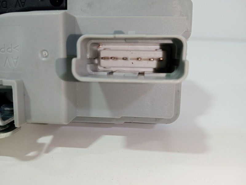 Recambio de cerradura puerta delantera derecha para citroën berlingo 2.0 hdi 600 furg. referencia OEM IAM 9136J4  